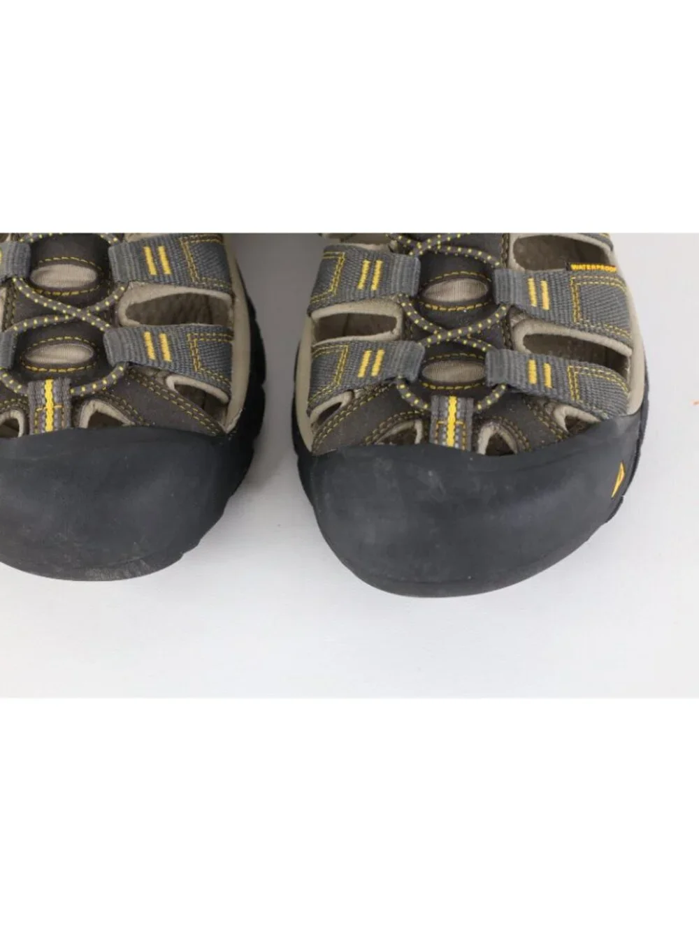 Keen Mens Size 8.5 Newport H2 Waterproof Hiking Trekking Sandals Shoes Gray